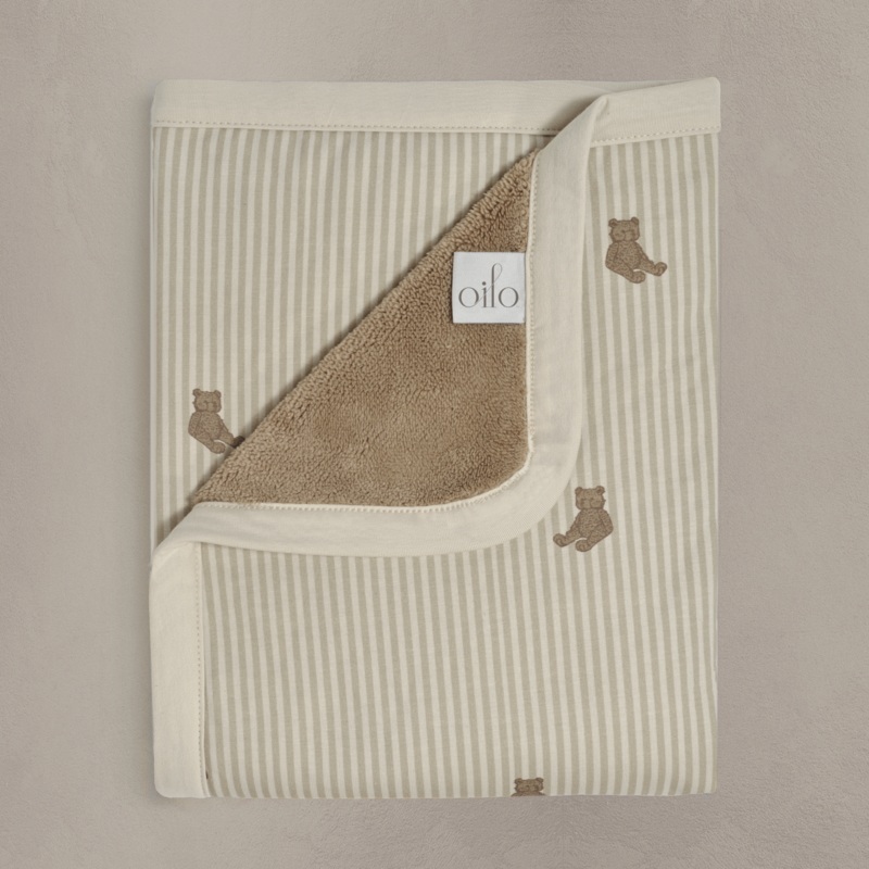 Oilo Bear Cuddle Plush Infant Blanket