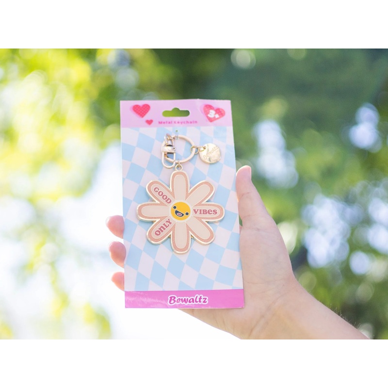 Glitter Metal Keychain – Daisy