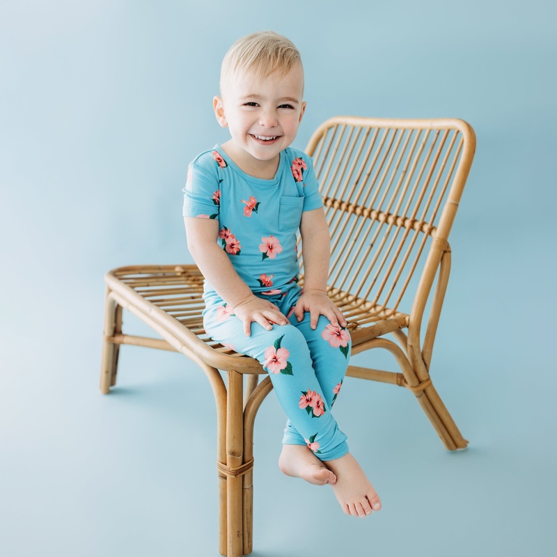 Short Sleeve with Pants Pajamas in Hibiscus