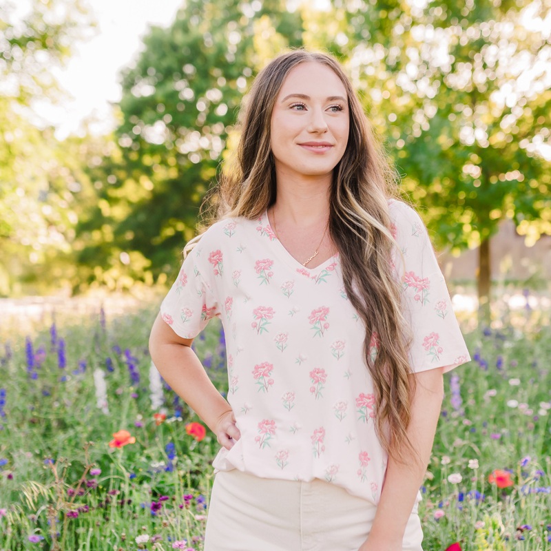Women’s Relaxed Fit V-Neck in Sakura Peony
