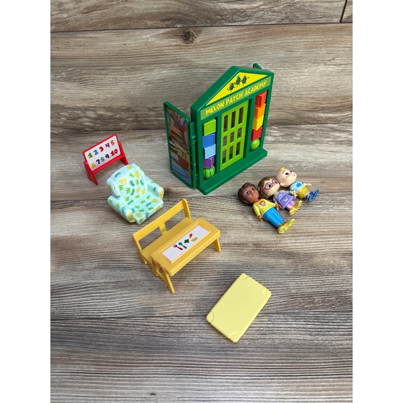 CoComelon School Time Deluxe Playtime Set