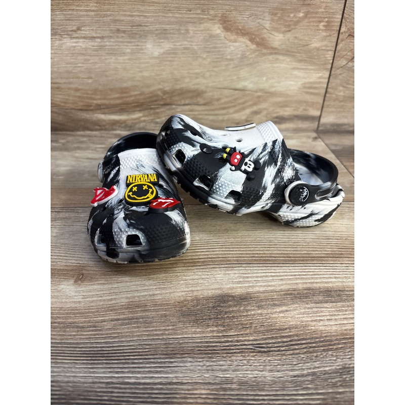 Crocs Classic Grey Marbled Clogs w/ Jibbitz sz 9c