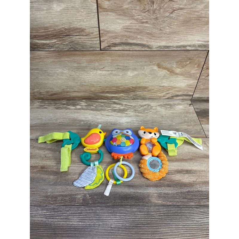 Infantino Go gaga! Musical Travel Bar Activity Toy