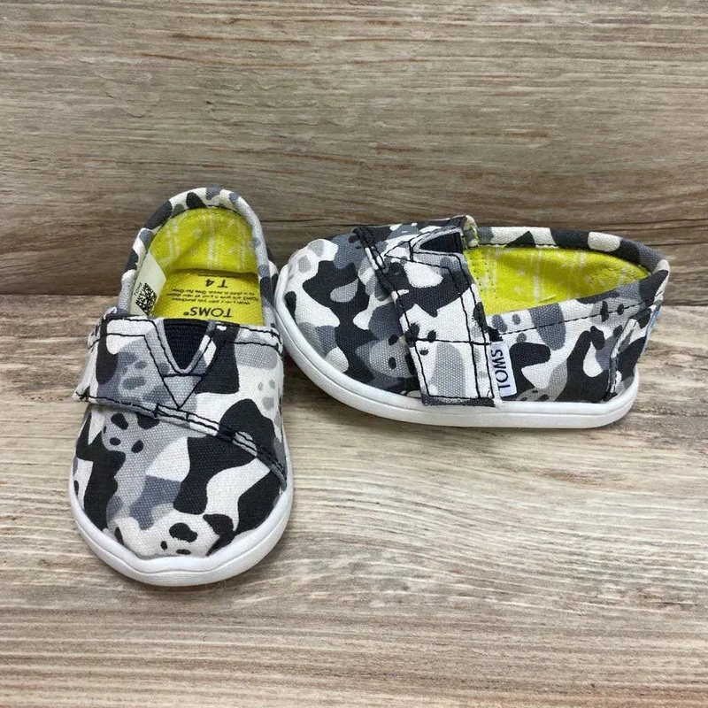 Toms Wildaid Camo Panda Shoes sz 4c White/Grey 4c Used