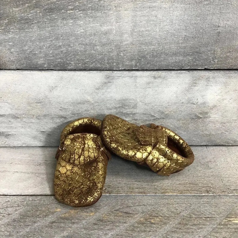 Freshly Picked Soft Sole Leather Honeycomb Moccasins size 1c Gold 1c Used