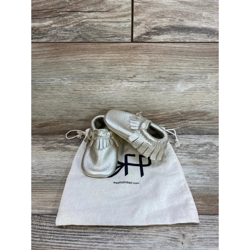 NEW Freshly Picked Platinum Moccasin Baby Soft Shoe Sz 2