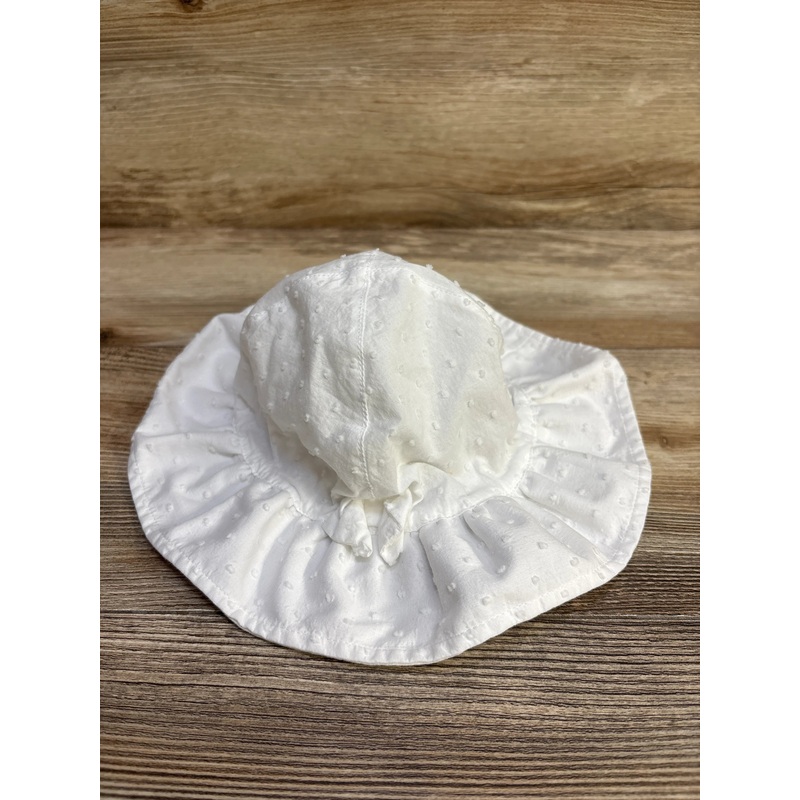 Carter’s Swiss Dot Sun Hat sz 3-9m