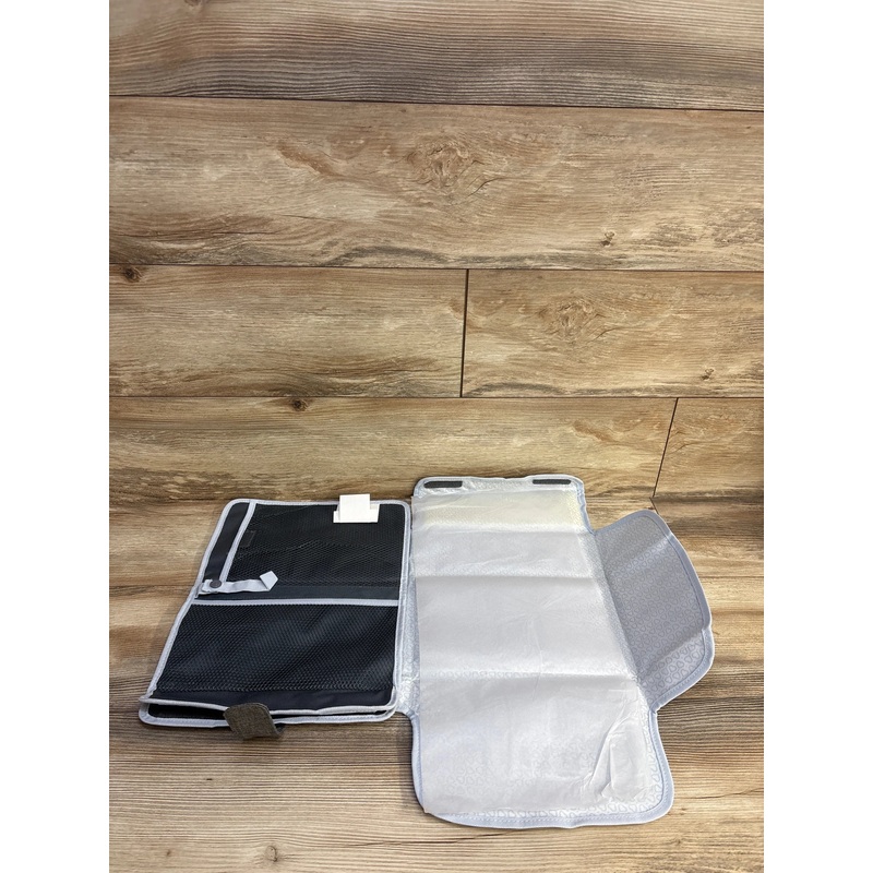 Munchkin Go Change Portable Diaper Changing Pad, Grey
