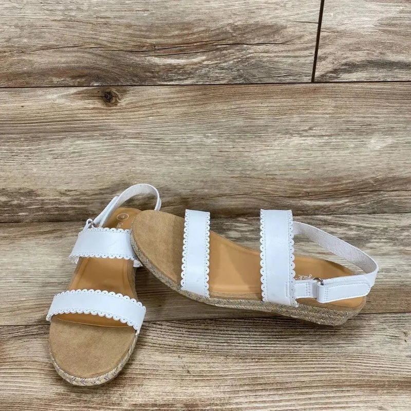 Cat & Jack Girls’ Chessie Espadrille Sandals sz 4Y White 4Y Used