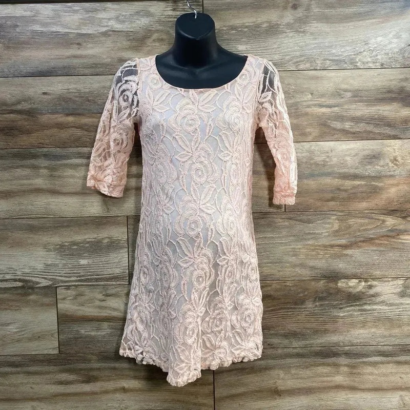 Pink Blush Lace Fitted 3/4 Sleeve Dress sz Small Pink Small Used