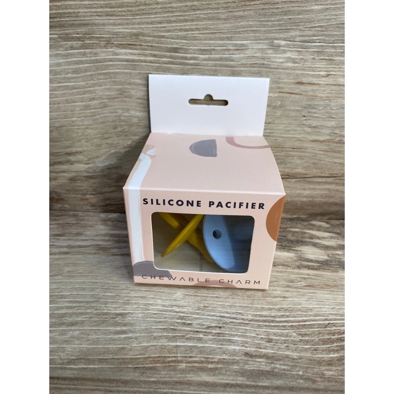 NEW Chewable Charm 2pk Pacifiers 0-3m
