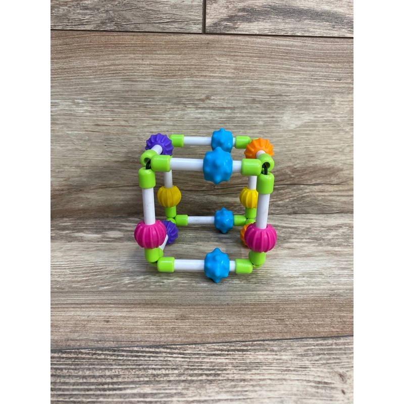 Fat Brain Toys Quubi Cube Toy
