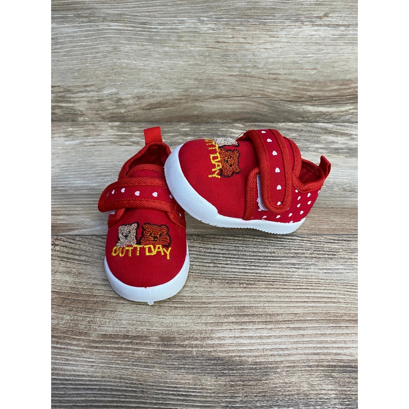 Sun Sun Red Squeaker Shoes sz 4.5c
