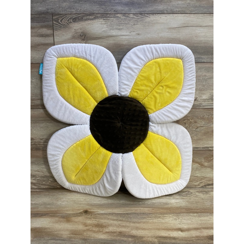 Blooming Bath Lotus Flower Bath Mat Yellow/White