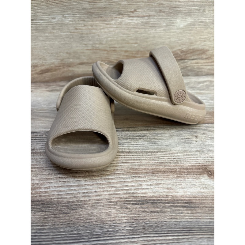 Reef Little Rio Sandals Beige sz 6c
