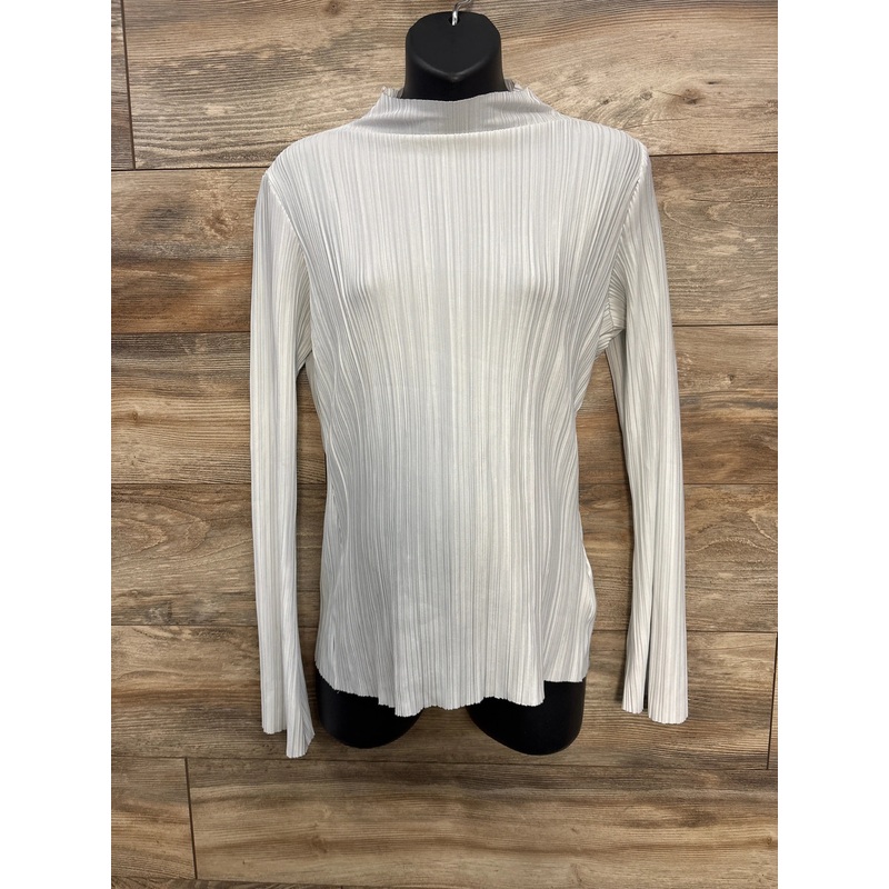 Pretty Little Thing White Plisse Fitted Top sz Medium White Maternity Medium