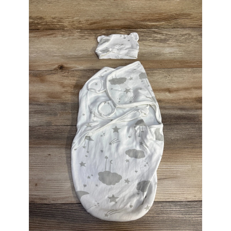 Stars & Clouds Print Swaddle Wrap & Hat White sz Newborn White