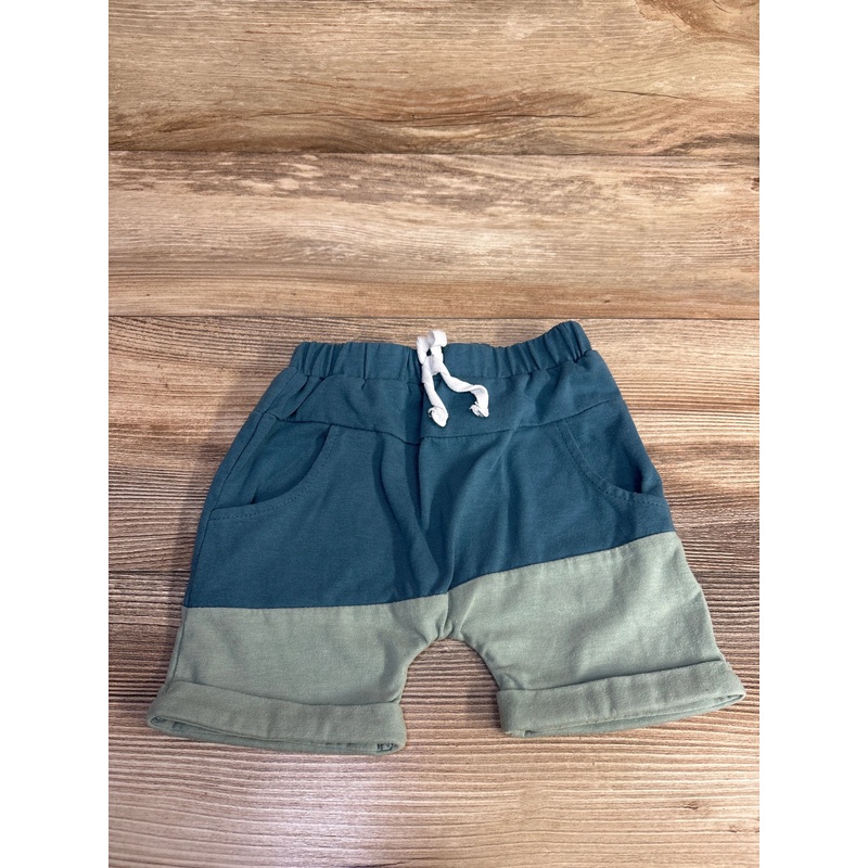 Pull On Shorts sz 12-18m 12m