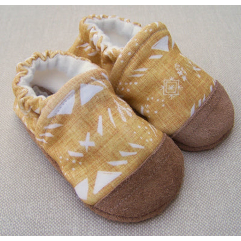 Organic Cotton Knit Slippers – Mustard Seed 3-6m