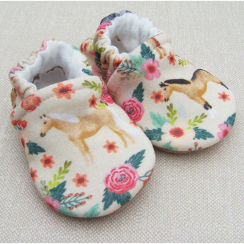 Organic Cotton Knit Slippers – Floral Horse 3-6m