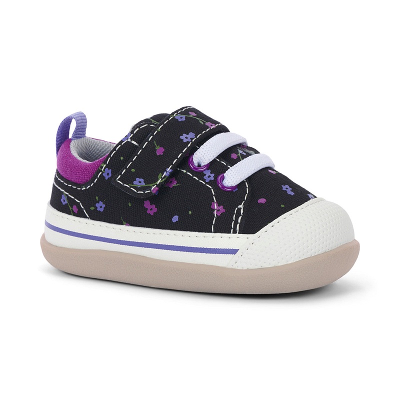 Stevie (First Walker) – Black Floral Size 3