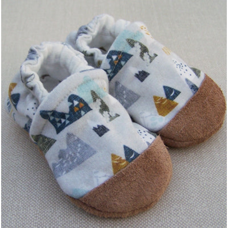 Organic Cotton Knit Slippers – Adventure Awaits 3-6m