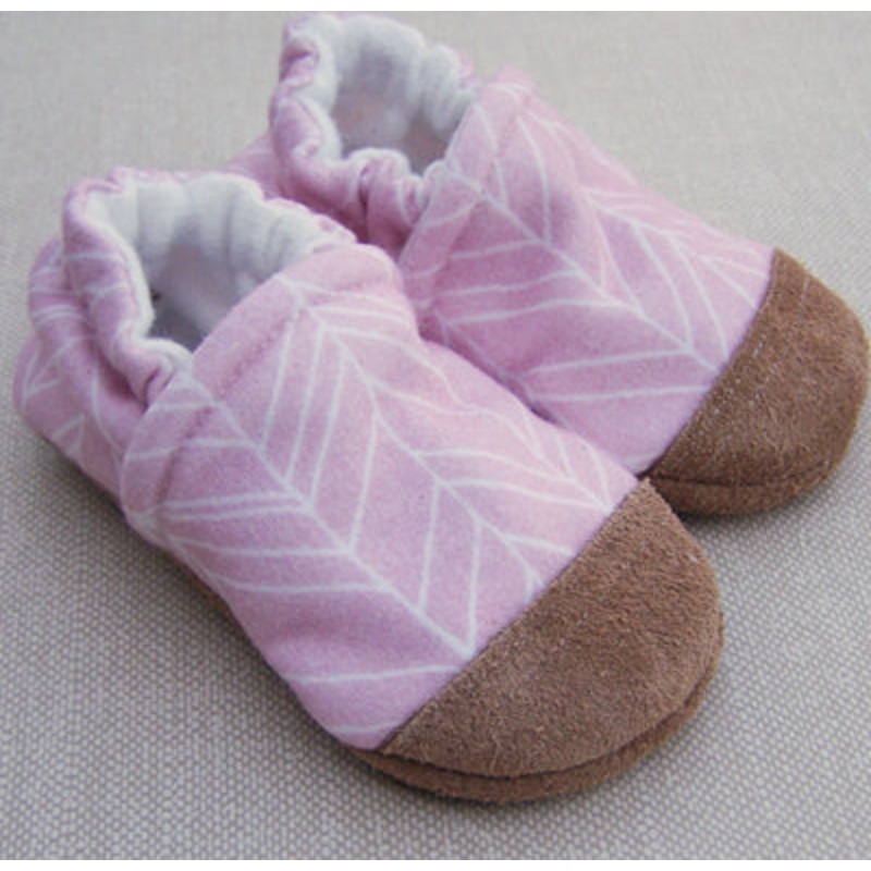 Organic Cotton Knit Slippers – Pink Feather 3-6m