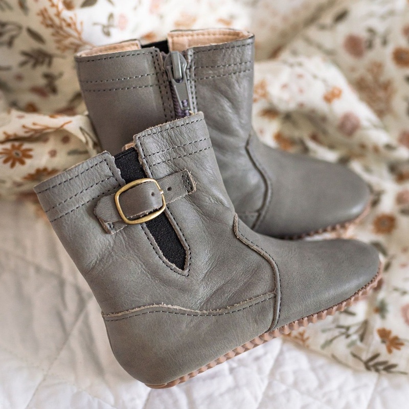 Saddle Riding Boot with Weatherproof Sole – Dusty Gray 2 (3-6m)