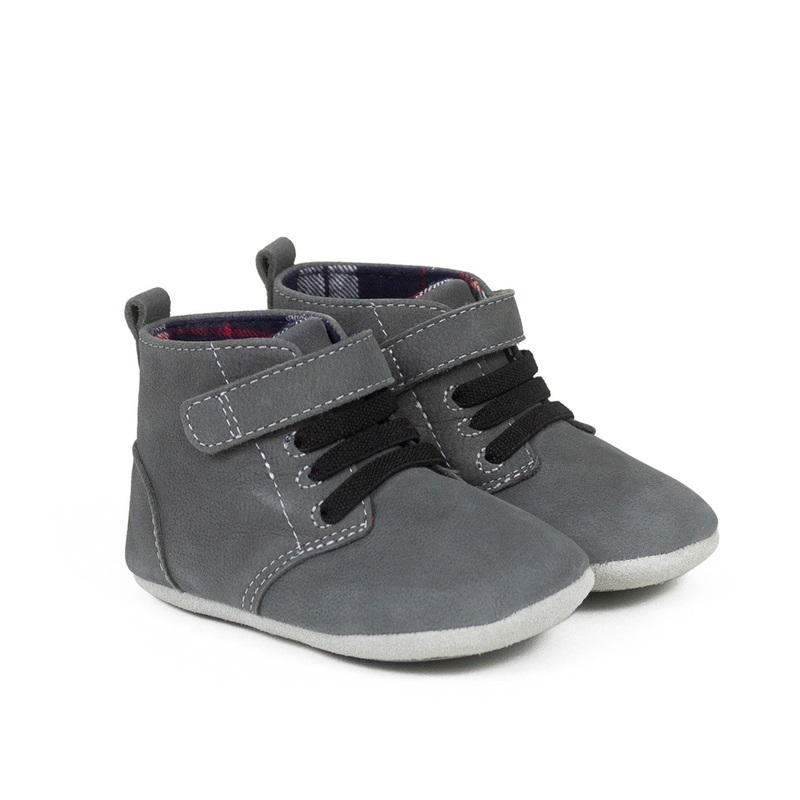 First Kicks Thiago – Charcoal Size 2 (3-6m)