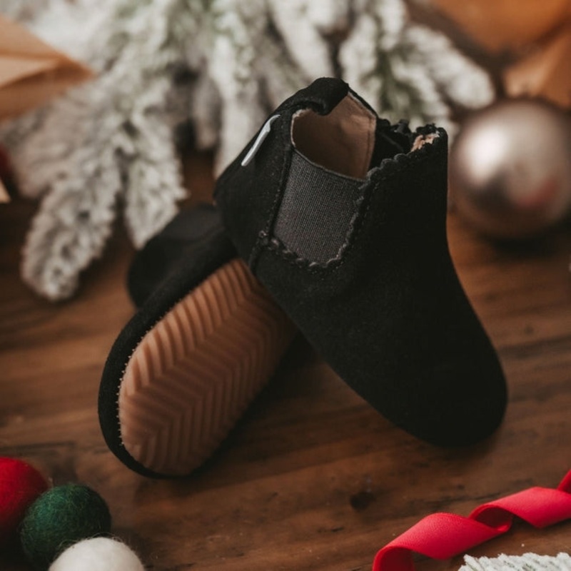 Reagan – Black Suede 3 (6-12m)