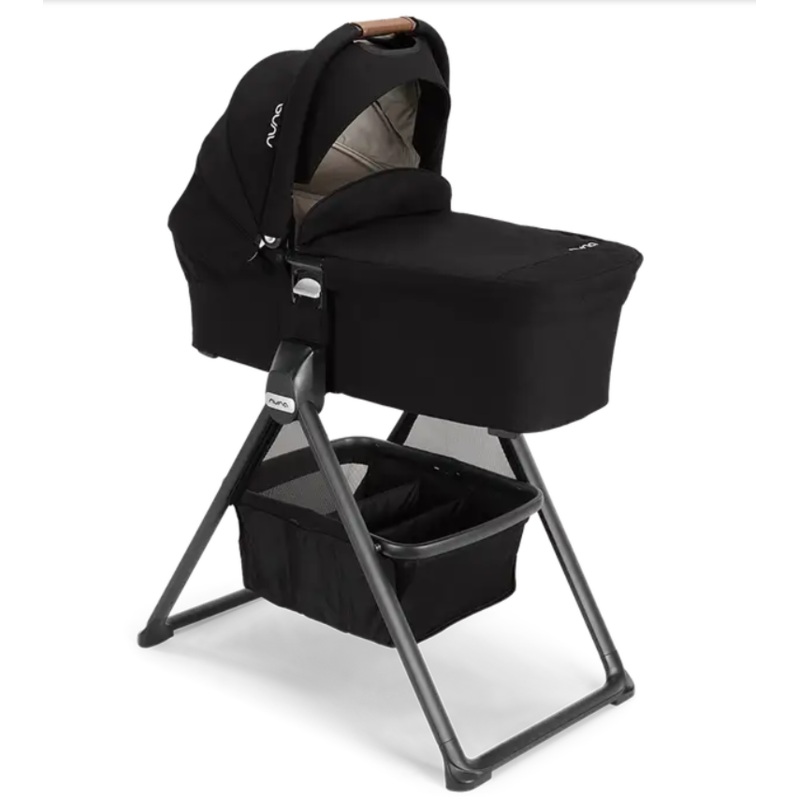 MIXX Series bassinet + stand – Caviar